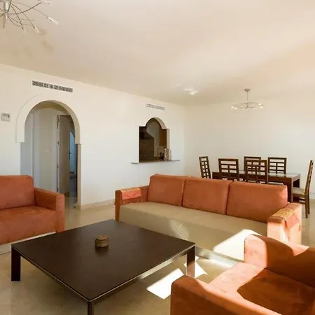 Lägenhet Immaculate 3-bed Penthouse- Stunning Views Estepona
