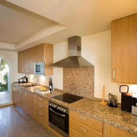 Immaculate 3-bed Penthouse- Stunning Views Эстепона