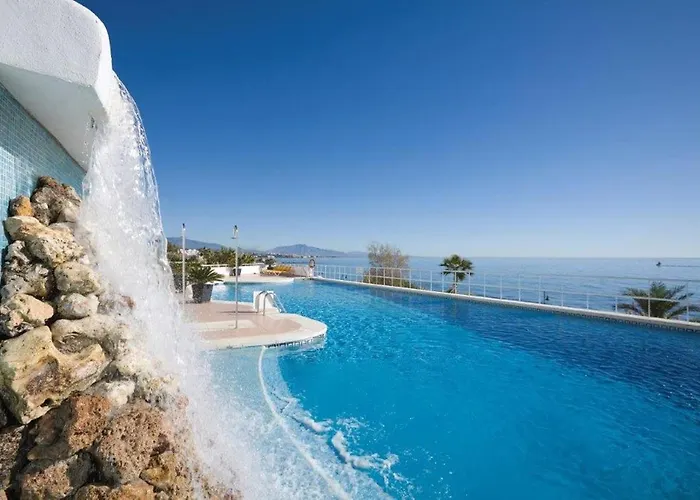 Immaculate 3-bed Penthouse- Stunning Views * Естепона