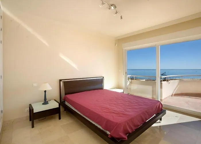 Immaculate 3-bed Penthouse- Stunning Views Apartment Estepona