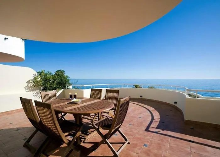 Immaculate 3-bed Penthouse- Stunning Views Estepona