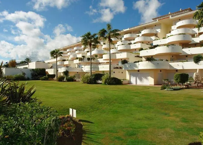 Appartamento Immaculate 3-bed Penthouse- Stunning Views Estepona