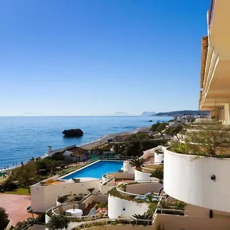 Apartment Immaculate 3-bed Penthouse- Stunning Views *