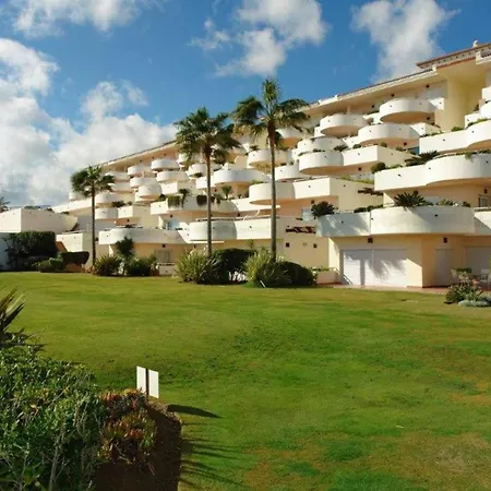 Apartment Immaculate 3-bed Penthouse- Stunning Views Estepona